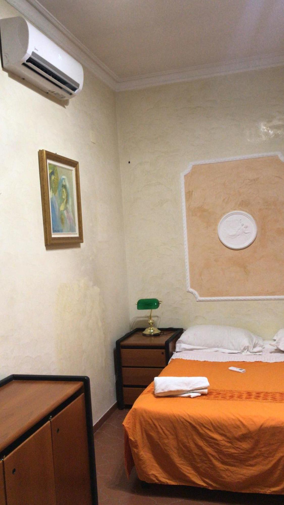 Double Room Private Bathroom